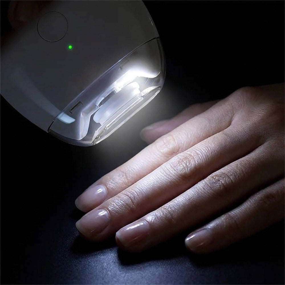Elektrisk nagelfil baby / nageltrimmer – skonsam nagelvård hemma – 3 hastigheter, LED-ljus - sparklar.se