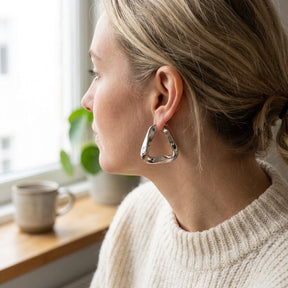 Creoler / örhängen / ringörhängen – pläterad koppar, två storlekar, silverstift - sparklar.se