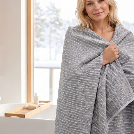 Badlakan / badhandduk – snabb torkning, helkroppstäckning – korallfleece, kantsydd finish - sparklar.se