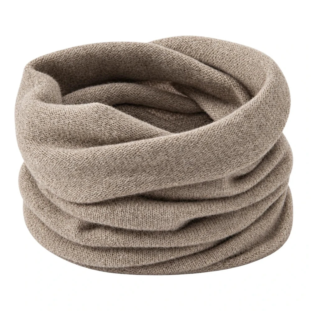 Stickad halsvärmare – Khaki